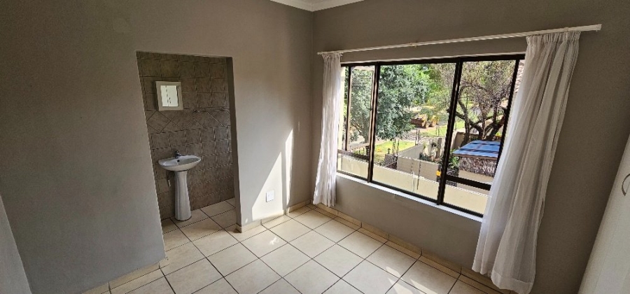 2 Bedroom Property for Sale in Meerhof North West